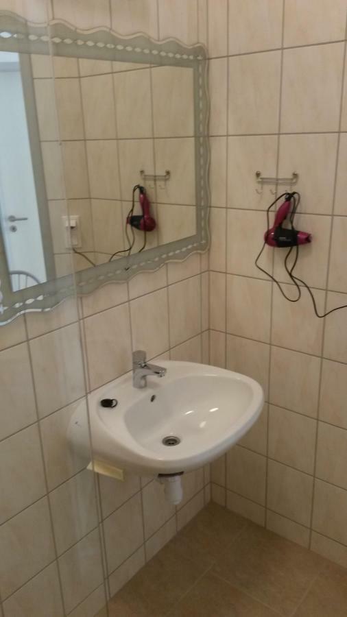 Appartement Szatmarhaz à Szombathely Extérieur photo