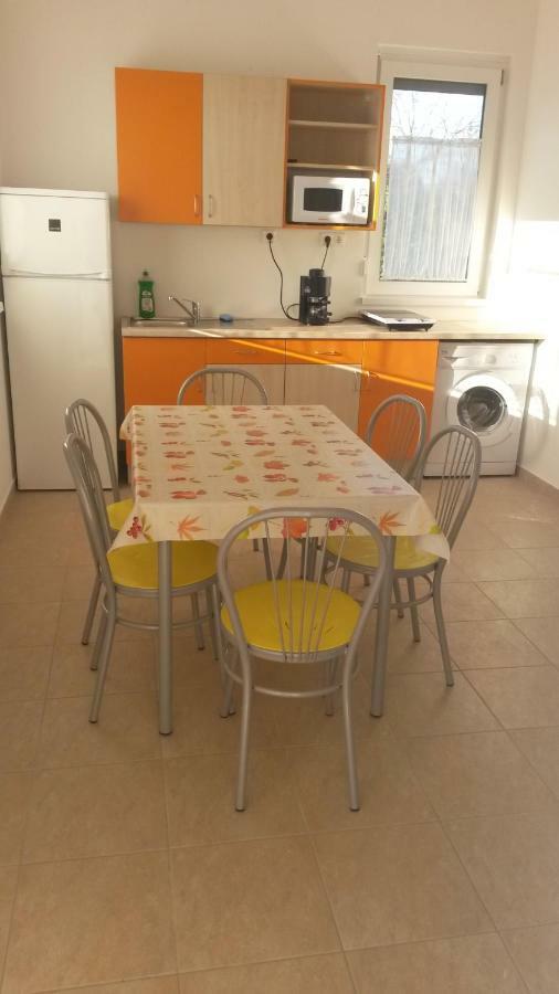 Appartement Szatmarhaz à Szombathely Extérieur photo